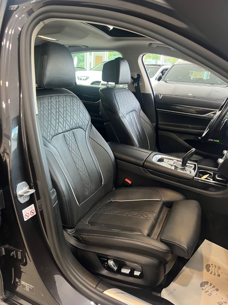 Fahrzeugabbildung BMW 740 d xDrive * SITZBELÜFTUNG*MASSAGE*360 KAMERA*