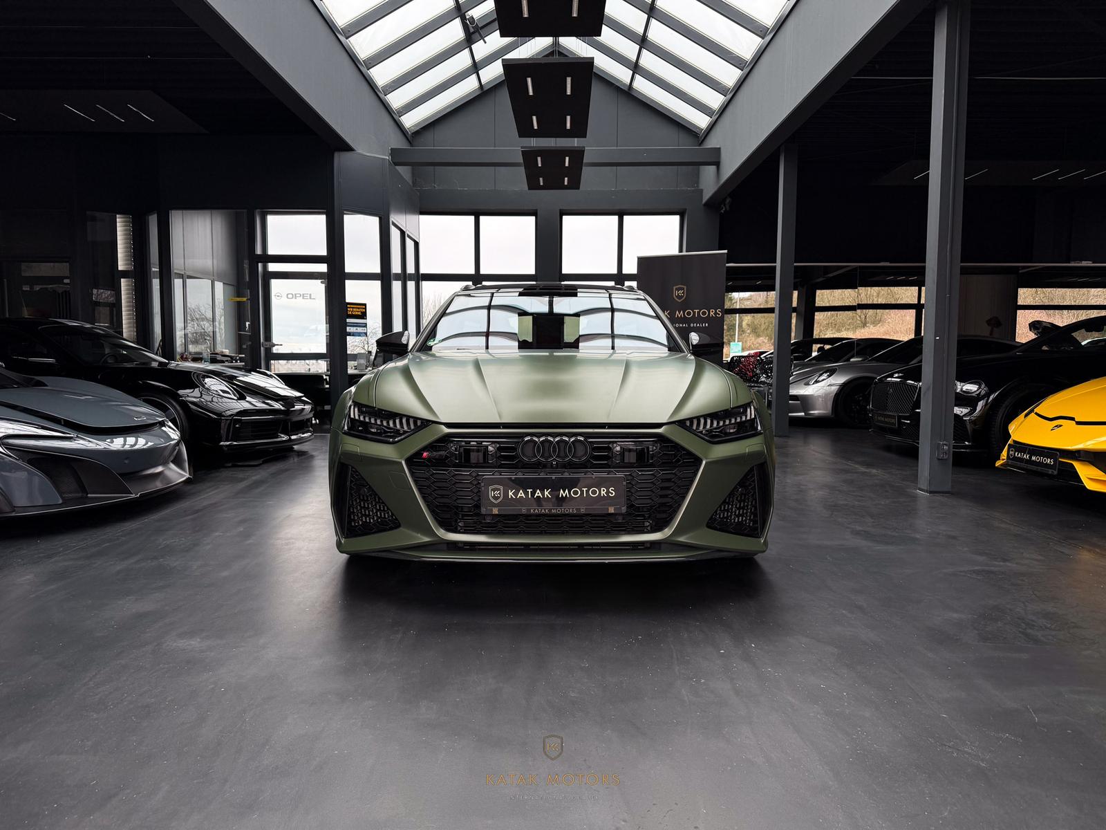 Audi RS6 PERFORMA/FULLCARBON/DYNAMIK+/PANO/B&O/HEADUP