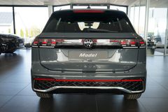 VW Tiguan 1.5 eTSI R-Line | LED Plus | Navi | AHK VW Tiguan 1.5 eTSI R-Line | LED Plus | Navi | AHK