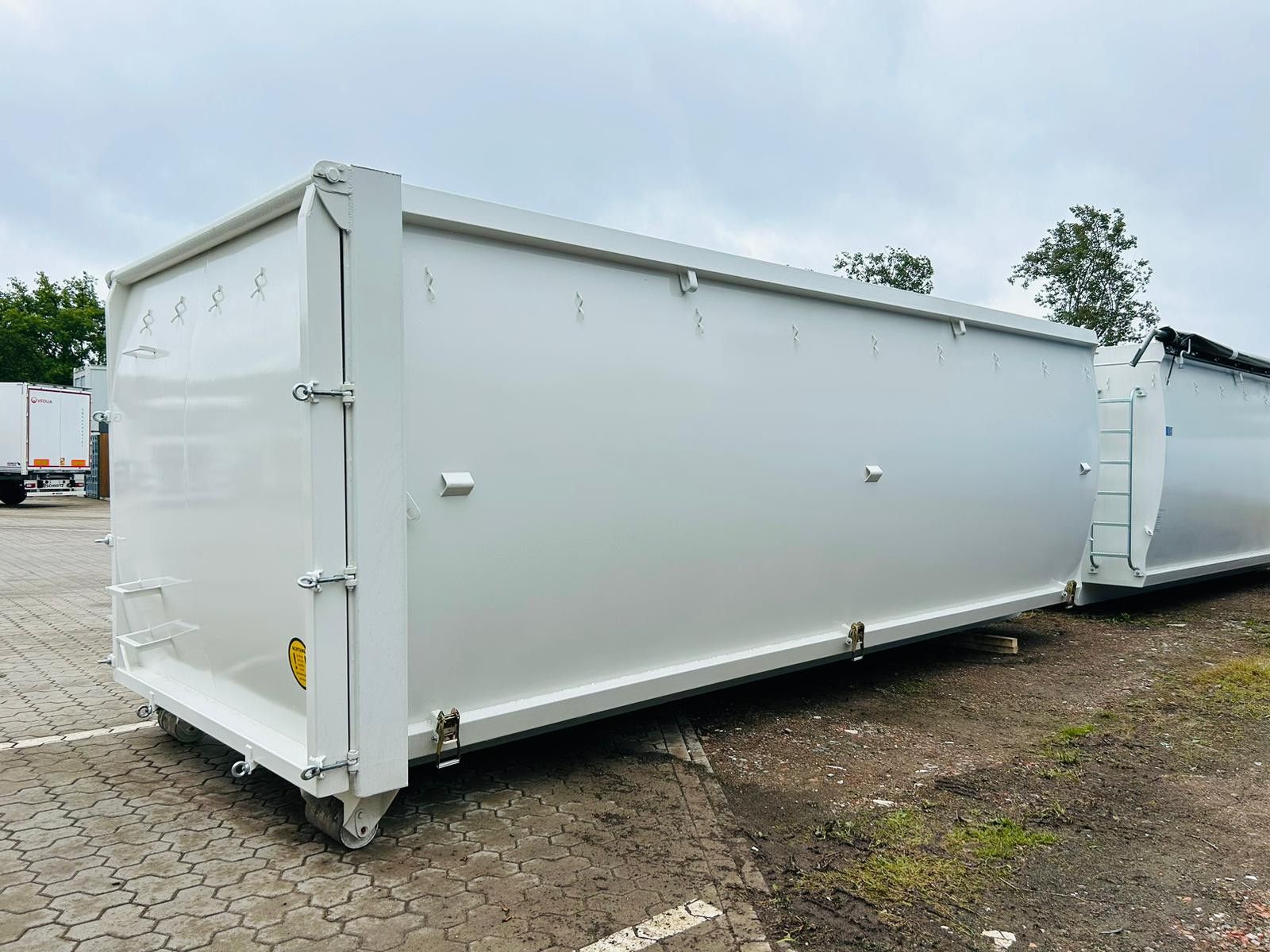 Fahrzeugabbildung Andere Abroll Container Schlammdicht 35m³