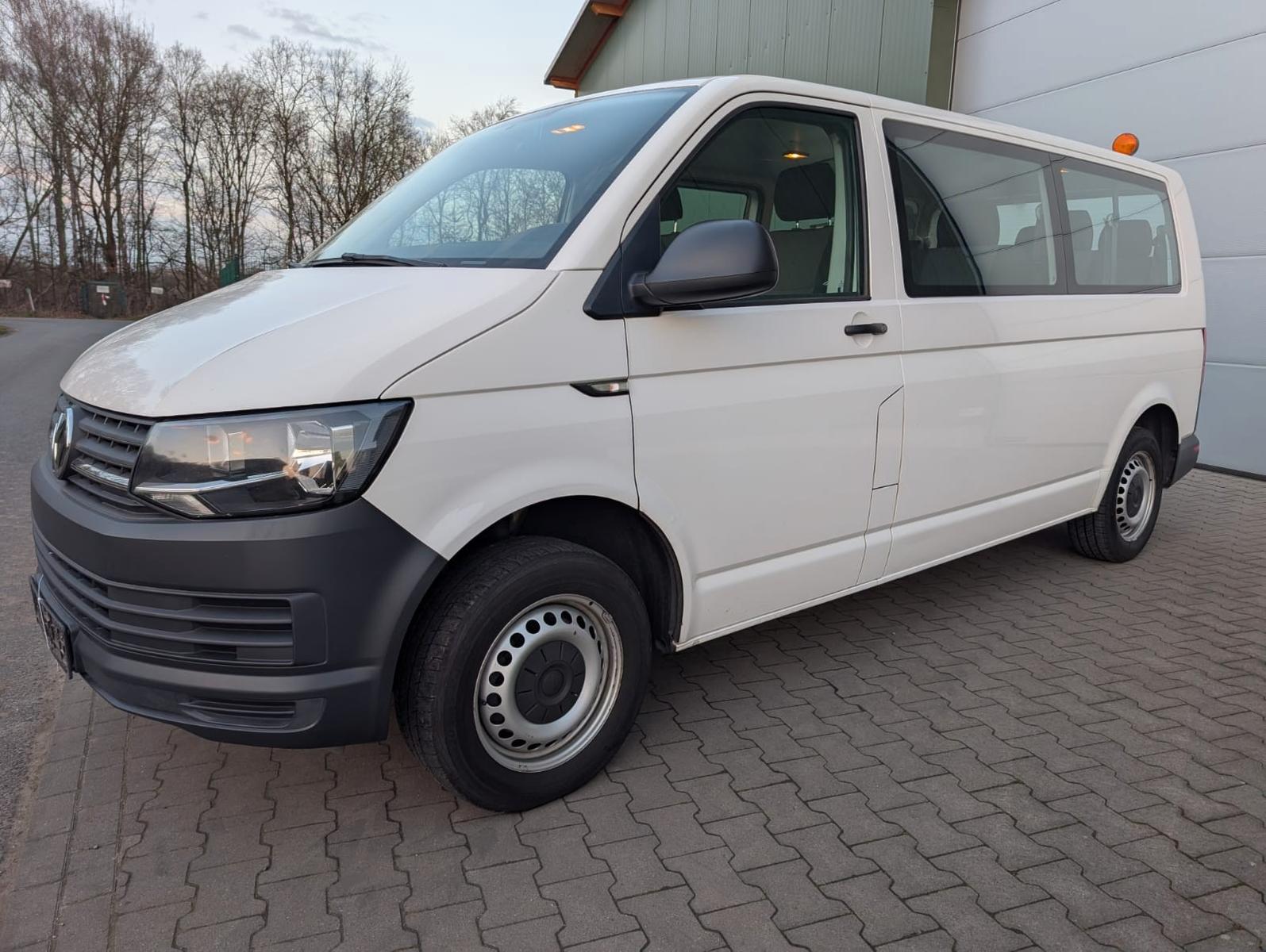Volkswagen T6 Transporter Kombi lang