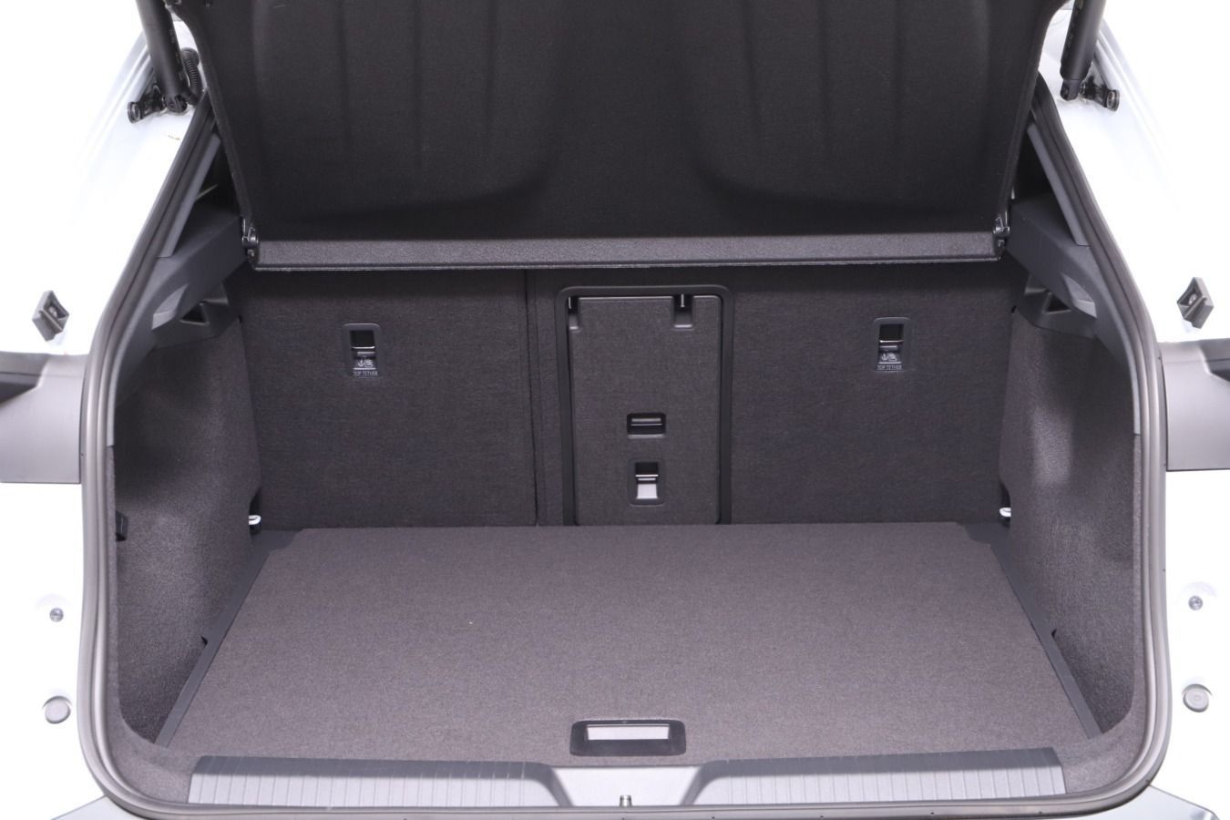 Cupra Tavascan - Bild 15