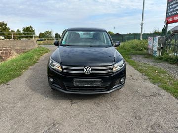 Volkswagen Tiguan - 2