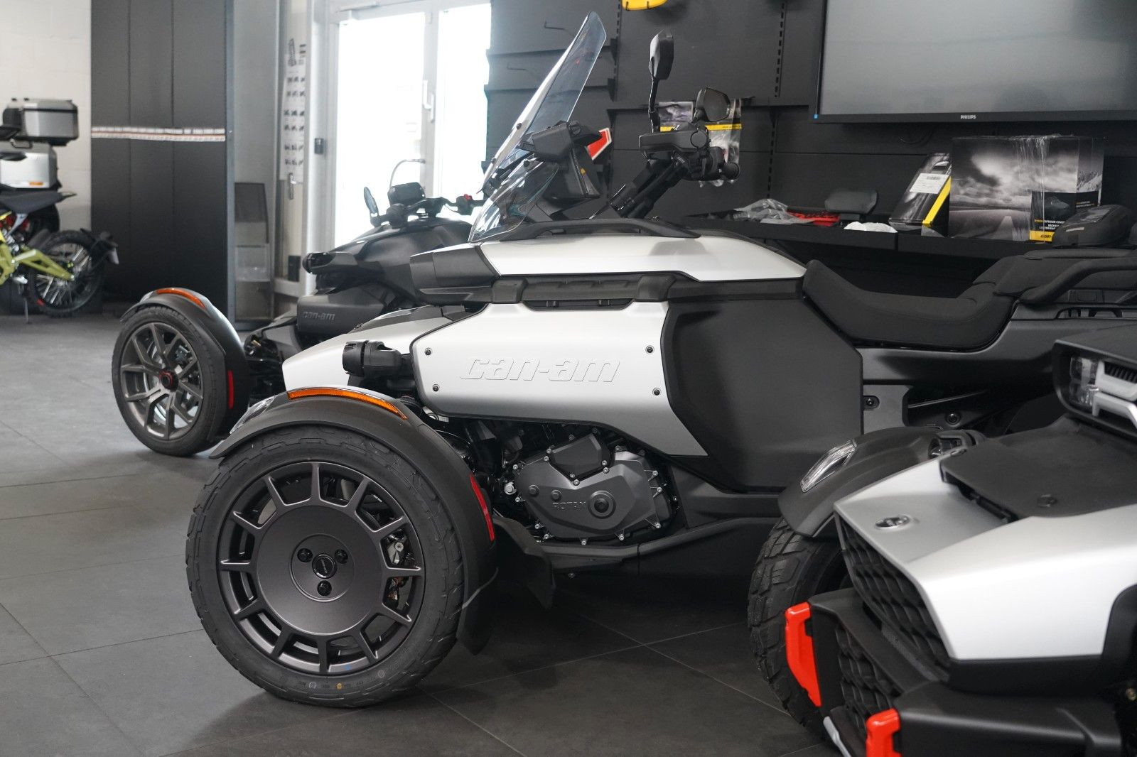 Fahrzeugabbildung Can Am Canyon Standard 2025