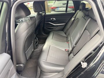BMW 318 - 9