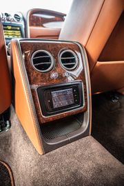 Fahrzeugabbildung Bentley Flying Spur 4.0 V8 PANO|CAM|LUFT|SHZ|SLF|KEYLES