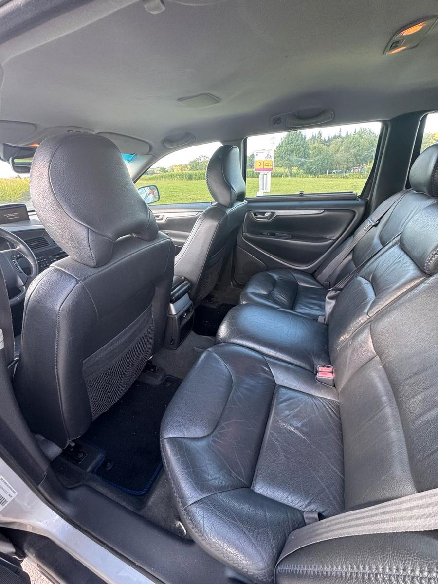 Volvo XC70 2004 — photo 11