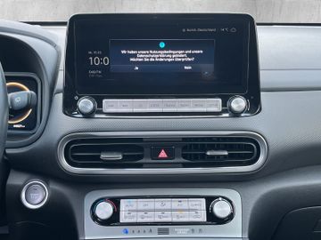 Hyundai Kona Elektro Kam.+LED+SHZ+ACC+LM+PDC+SpurH+AUT