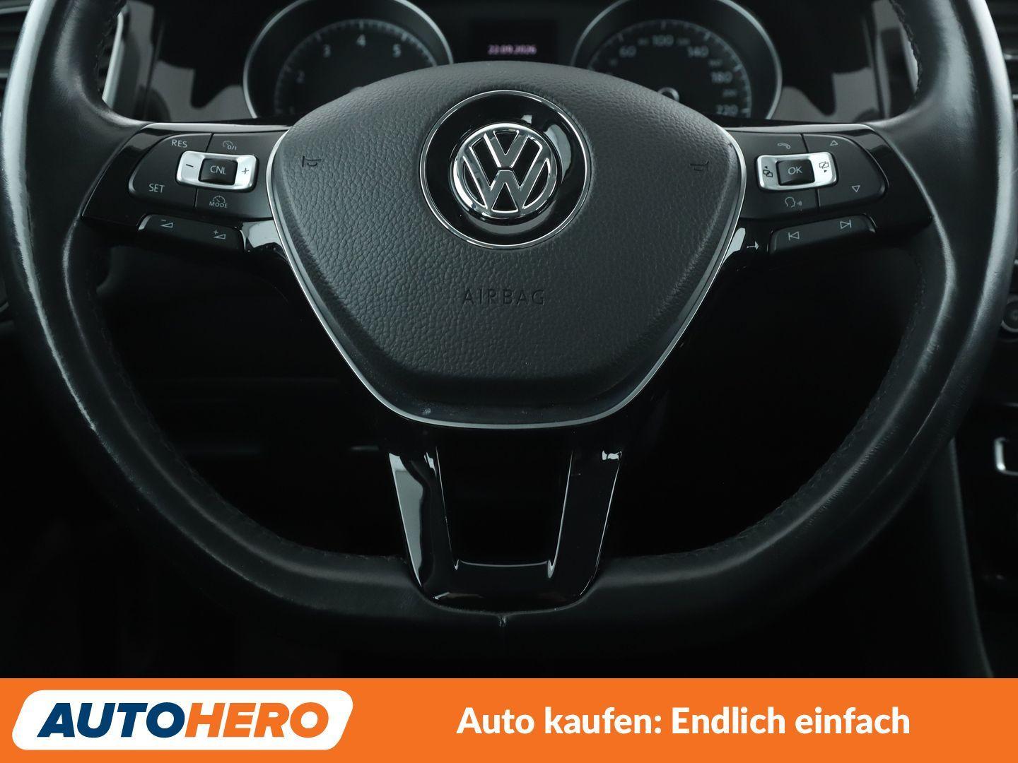 Volkswagen Golf VII 1.4 TSI Highline BMT Aut.*NAVI*XENON*