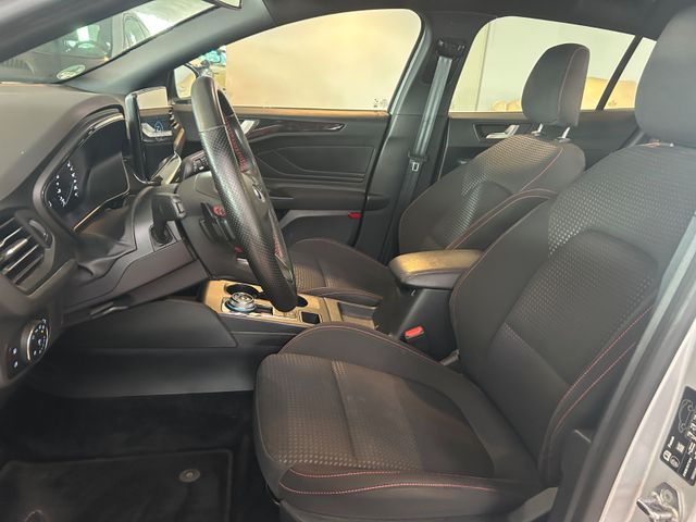 Fahrzeugabbildung Ford Focus Turnier ST-Line*Automatik*SYNC4*Scheckh.