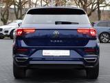 Volkswagen T-Roc 1.5 TSI R-Line LED Navi Sitzheizung AHK - Volkswagen T-Roc: Blau, mit Navigationssystem