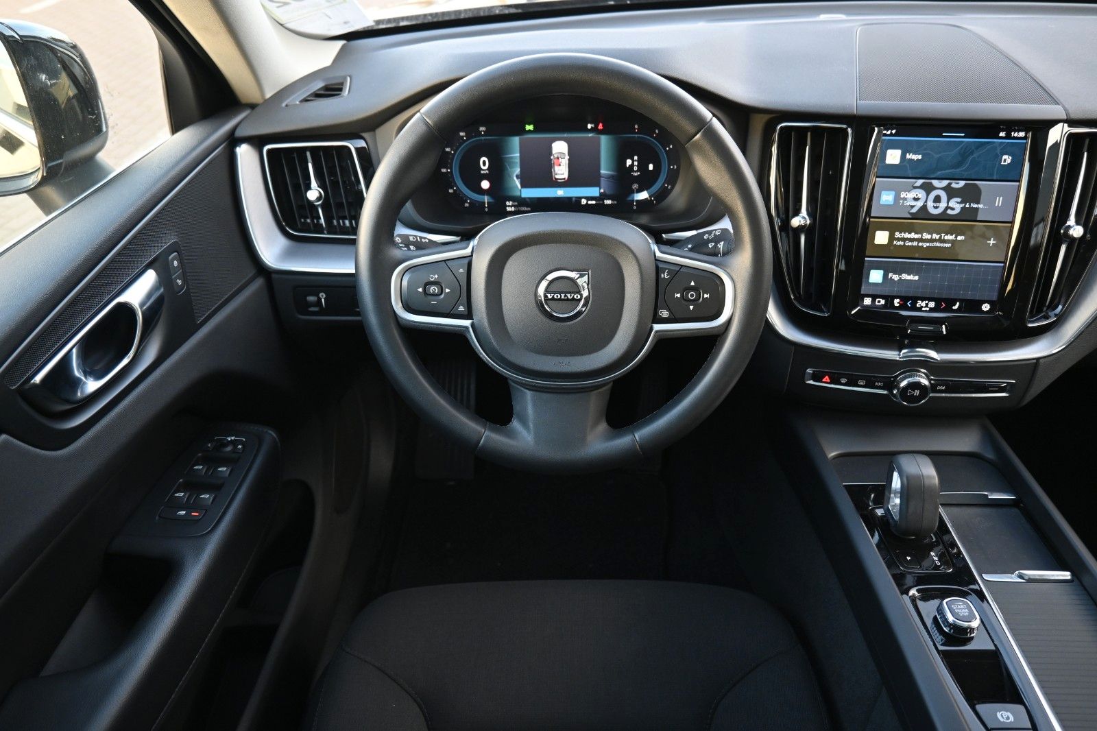 Fahrzeugabbildung Volvo XC60 B4 D  Momentum Pro*RFK*PANO*ACC