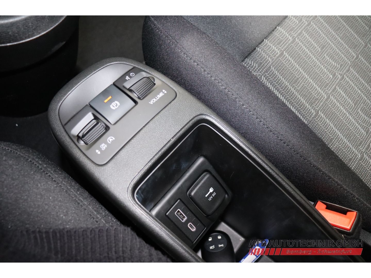 Fahrzeugabbildung Fiat 500 1.0 Hybrid Pop 65PS Apple CarPlay Klimaautom