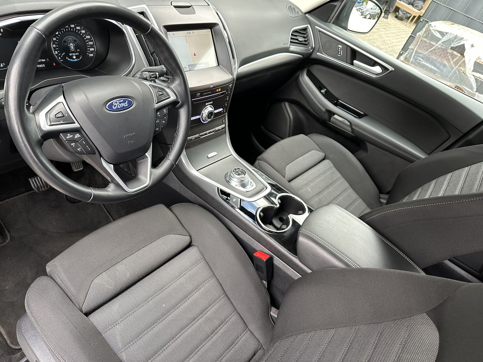 Fahrzeugabbildung Ford S-MAX 2.0 EB Aut. Titanium NAV+LED+AHK+ACC+VCOCK