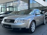 Audi A4 Lim. 2.5 TDI quattro 6-Gang S line Sportpaket - Audi A4: 2.5