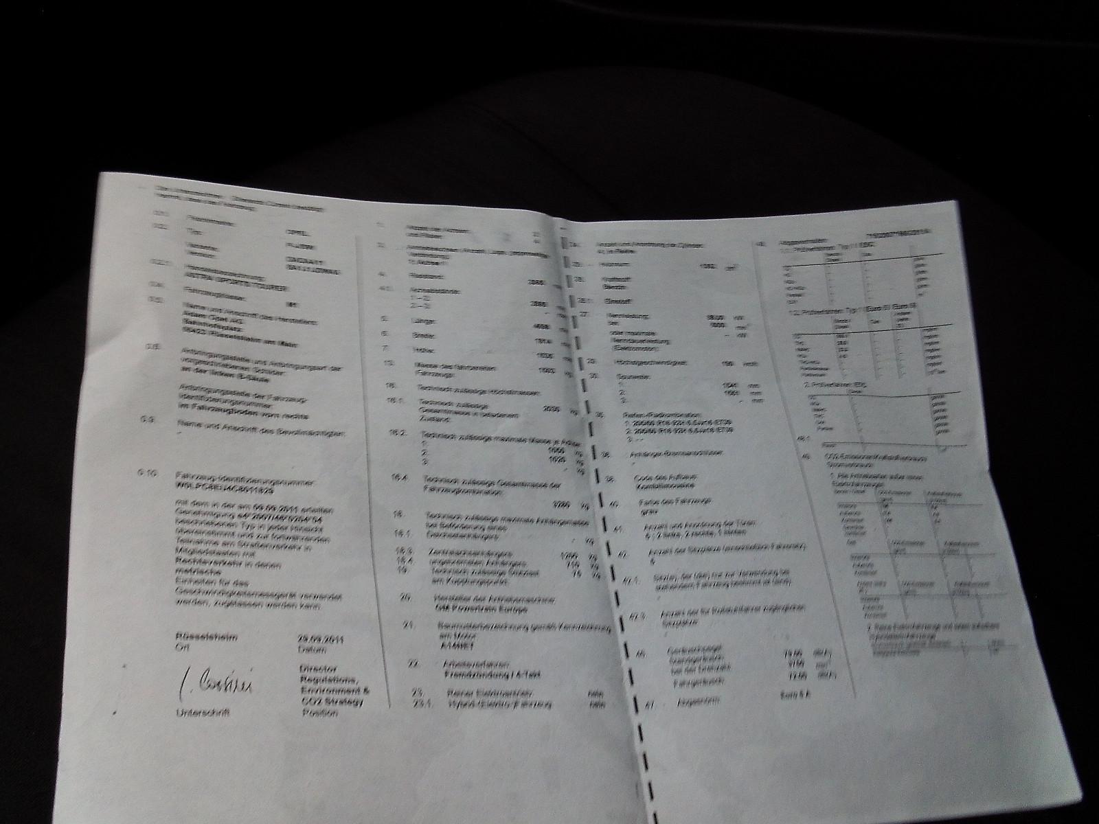 Opel Astra 2011 — photo 11