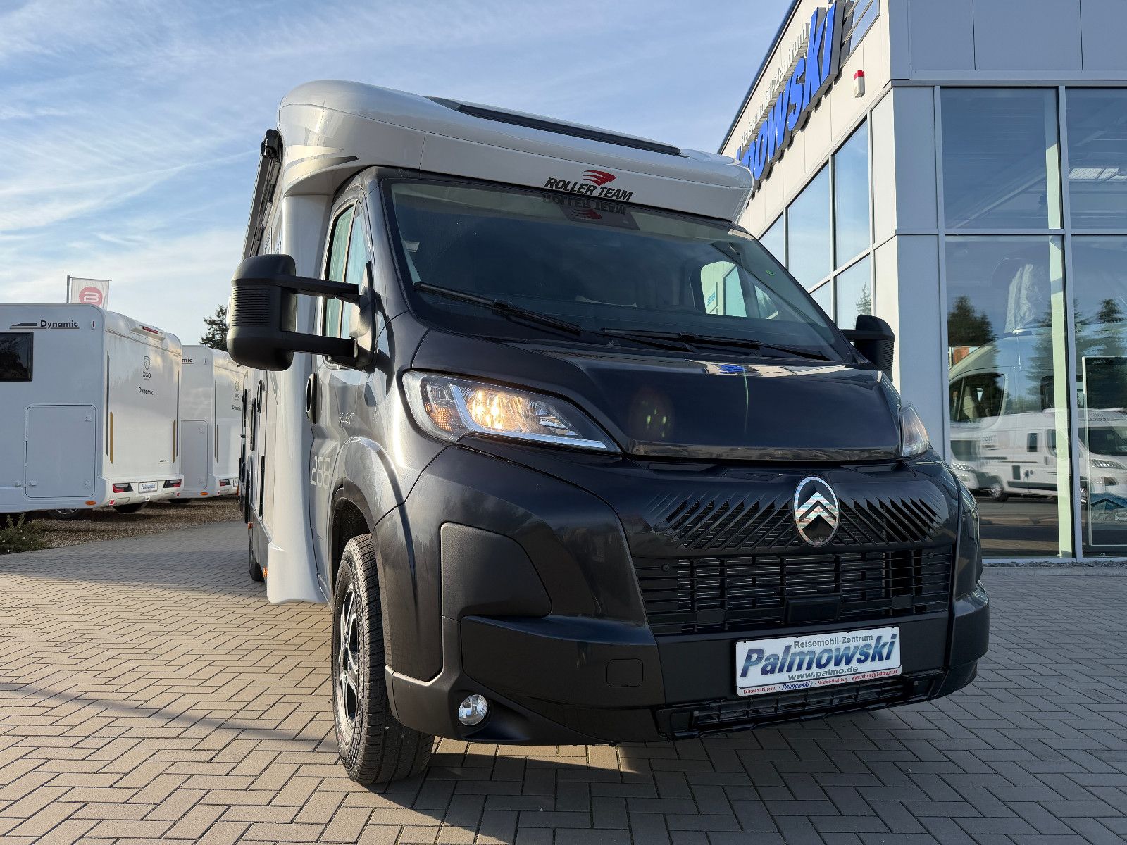Fahrzeugabbildung Roller Team Kronos - Black Edition - 288TL