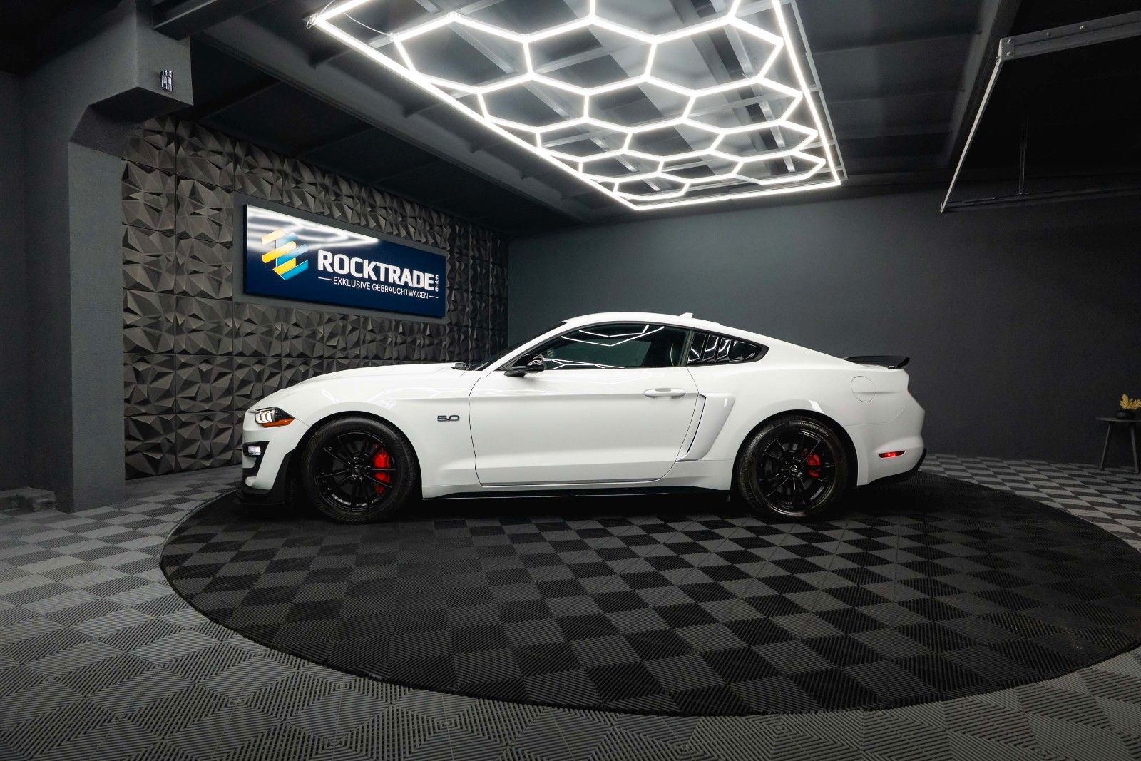 Fahrzeugabbildung Ford Mustang Shelby GT 500 5.0 V8 Performance LED 19%