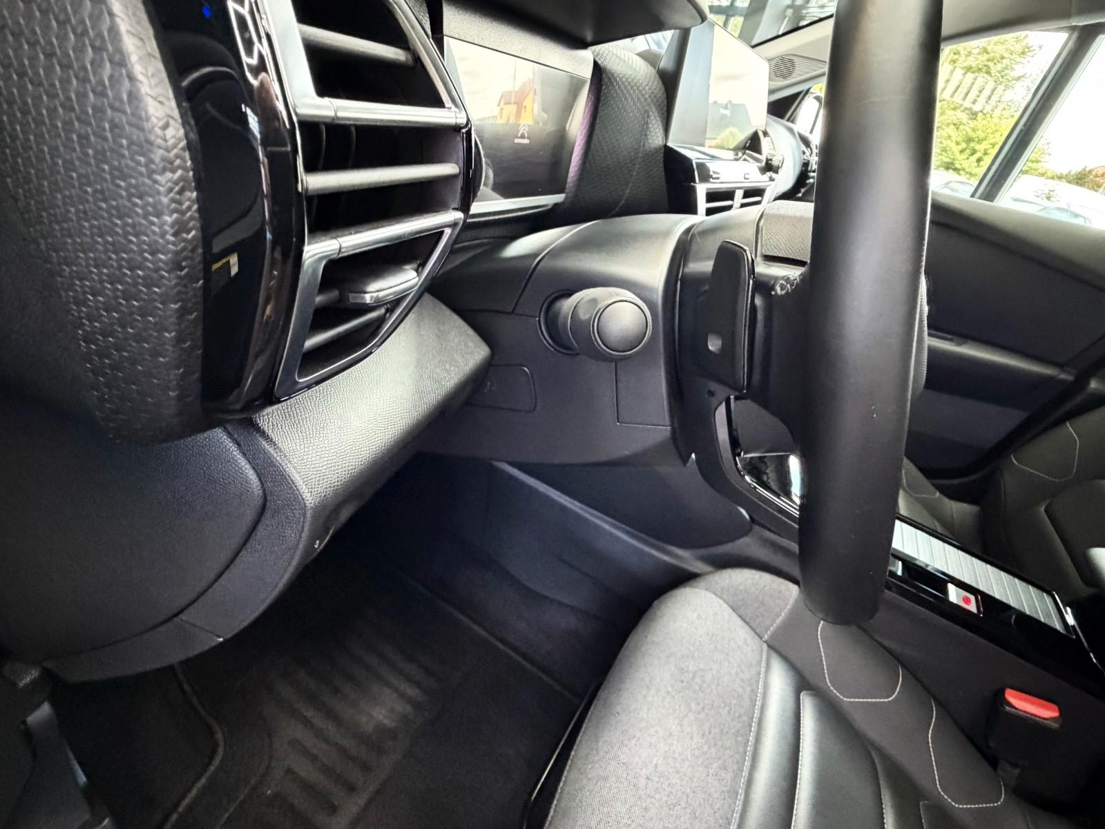 Citroën C4PureTech130Stop&StartEAT8MAX+HeadUp+LED+Rfkm.