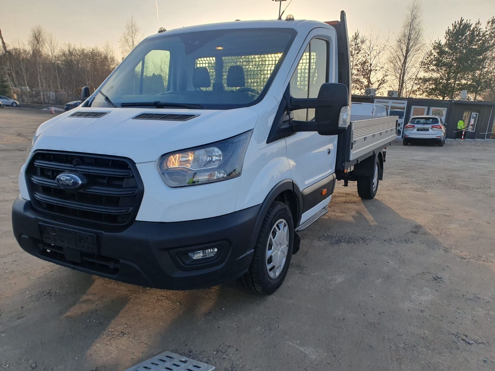 Fahrzeugabbildung Ford Transit Pritsche 350 L3 Einzelkabine Trend,AHK