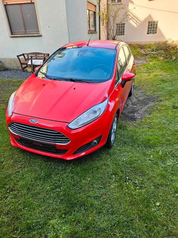 Ford Verkaufe   in  Auftrag   ford  fiesta