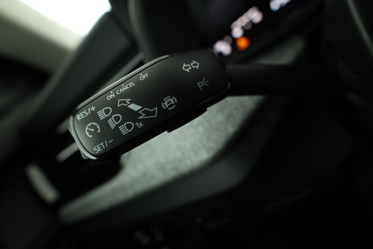 Skoda Kamiq 1.0 TSI DSG Selection, AHK, LED, Kamera, W, миниатюра 10