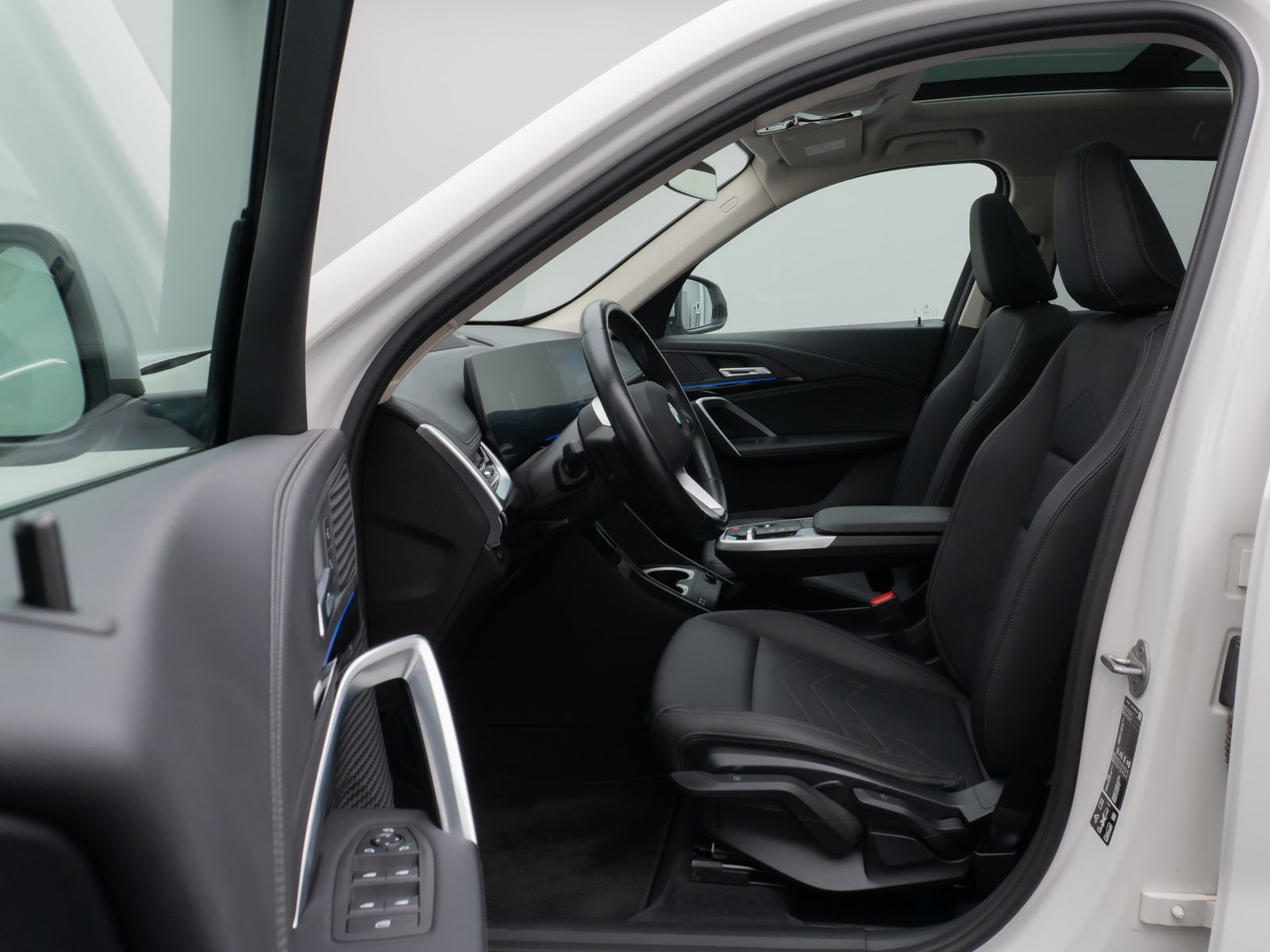 Fahrzeugabbildung BMW X1 xD20d xLine 360°Panorama HUD DAB Komfort AHK