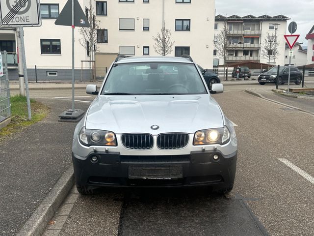 BMW X3 3.0d  /4x4 / Xenon / Navi  / AHK