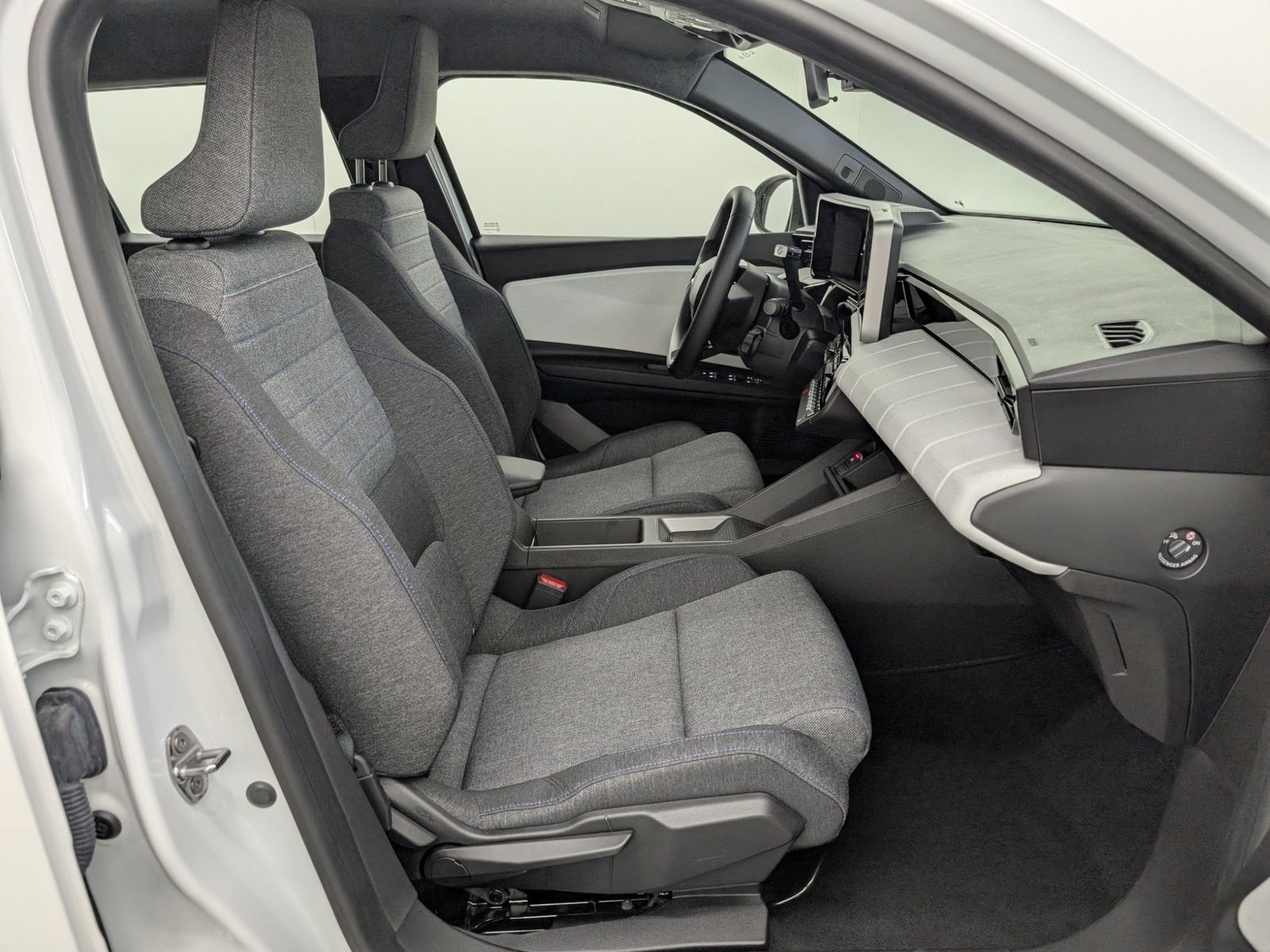 RENAULT R 4  E-Tech Evolution 150 Comfort Range – Bild 12