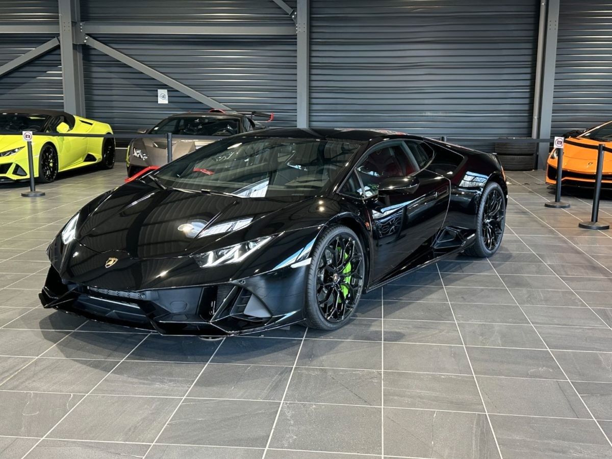 LAMBORGHINI Huracan