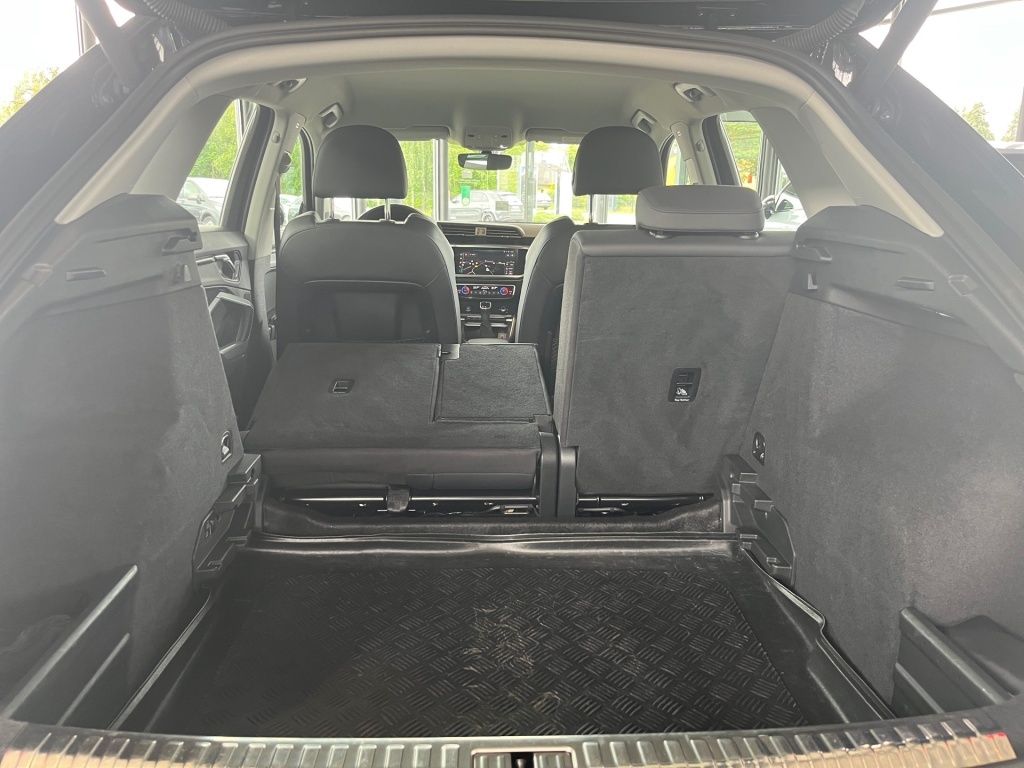 Fahrzeugabbildung Audi Q3 45 2,0 TFSI quattro advanced (EURO 6d-TEMP)