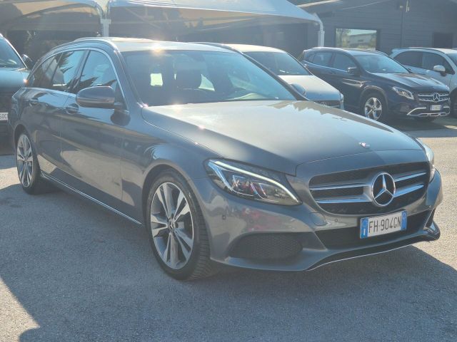 MERCEDES-BENZ Mercedes-benz C 220 d S.W. 4Matic Auto Sport