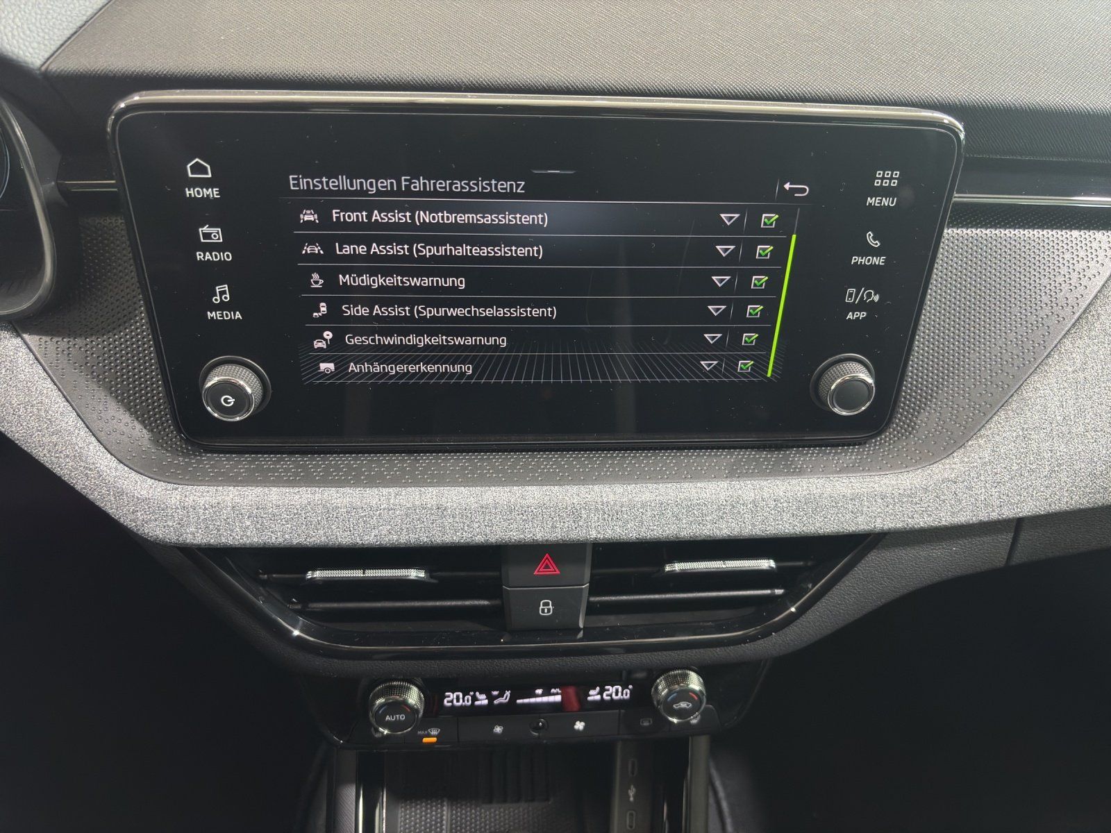 Fahrzeugabbildung SKODA Kamiq Balance 1,0 TSI 85 kW DSG MATRIX/AHK/ACC