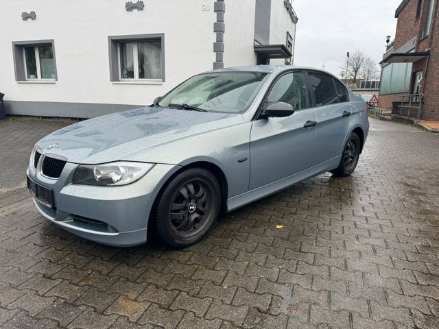 BMW 320 Baureihe 3 Lim. 320i/AUTOMATIK