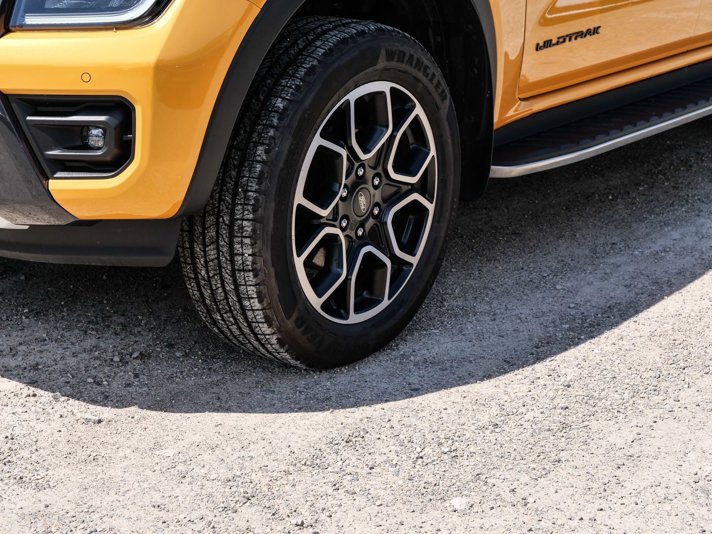 Ford Ranger Wildtrak e-4WD Doppelkabine AHK Navi Digi imagem 3
