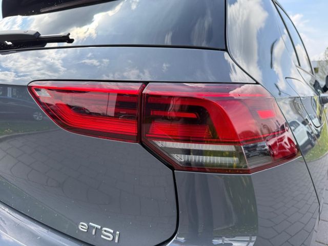 Golf 8 VIII R-Line 1.5 eTSI Navi ACC PDC v.+hi.