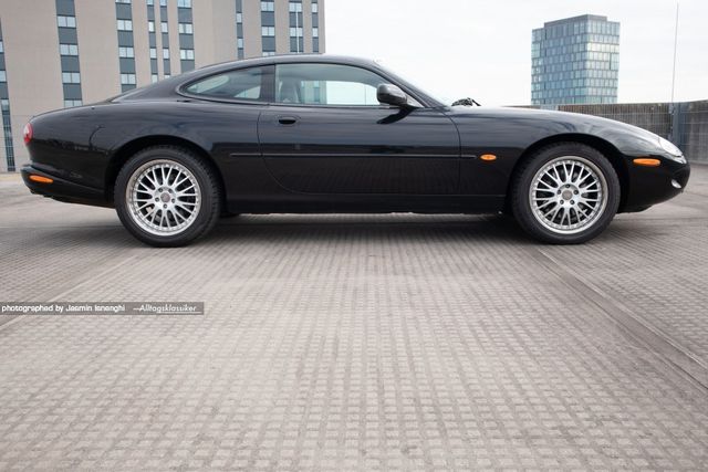 Jaguar XK8 Coupe 1. Hand