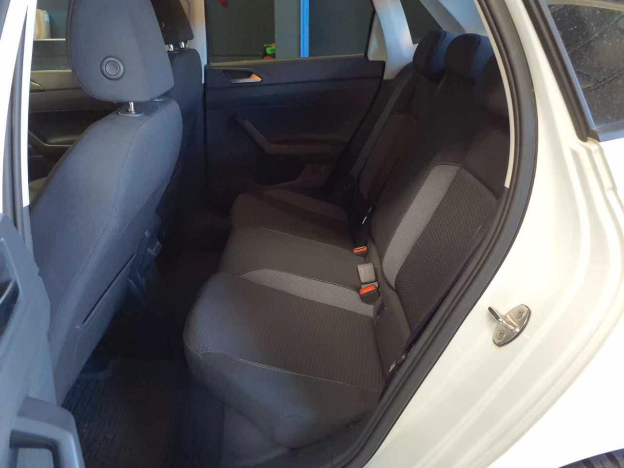 Volkswagen Polo VI 1.0 TSI Navi LED Carplay SHZ