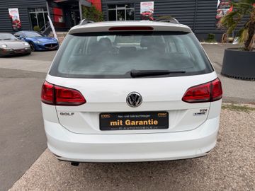 Volkswagen Golf - 5