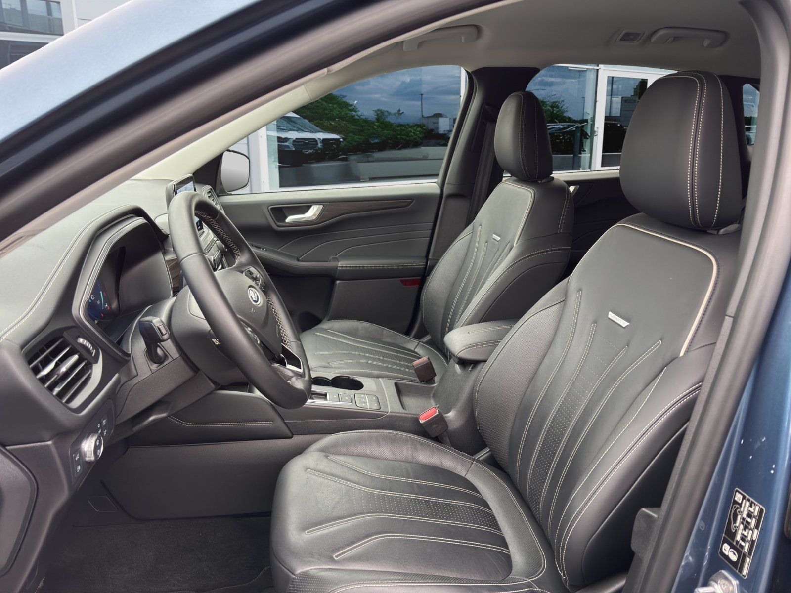 Fahrzeugabbildung Ford Kuga Plug-In Hybrid Vignale