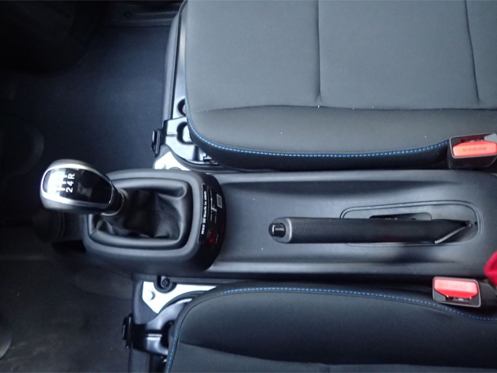 Fahrzeugabbildung Piaggio Porter NP6 Allrad 3-Seitenkipper LPG Singlewheel