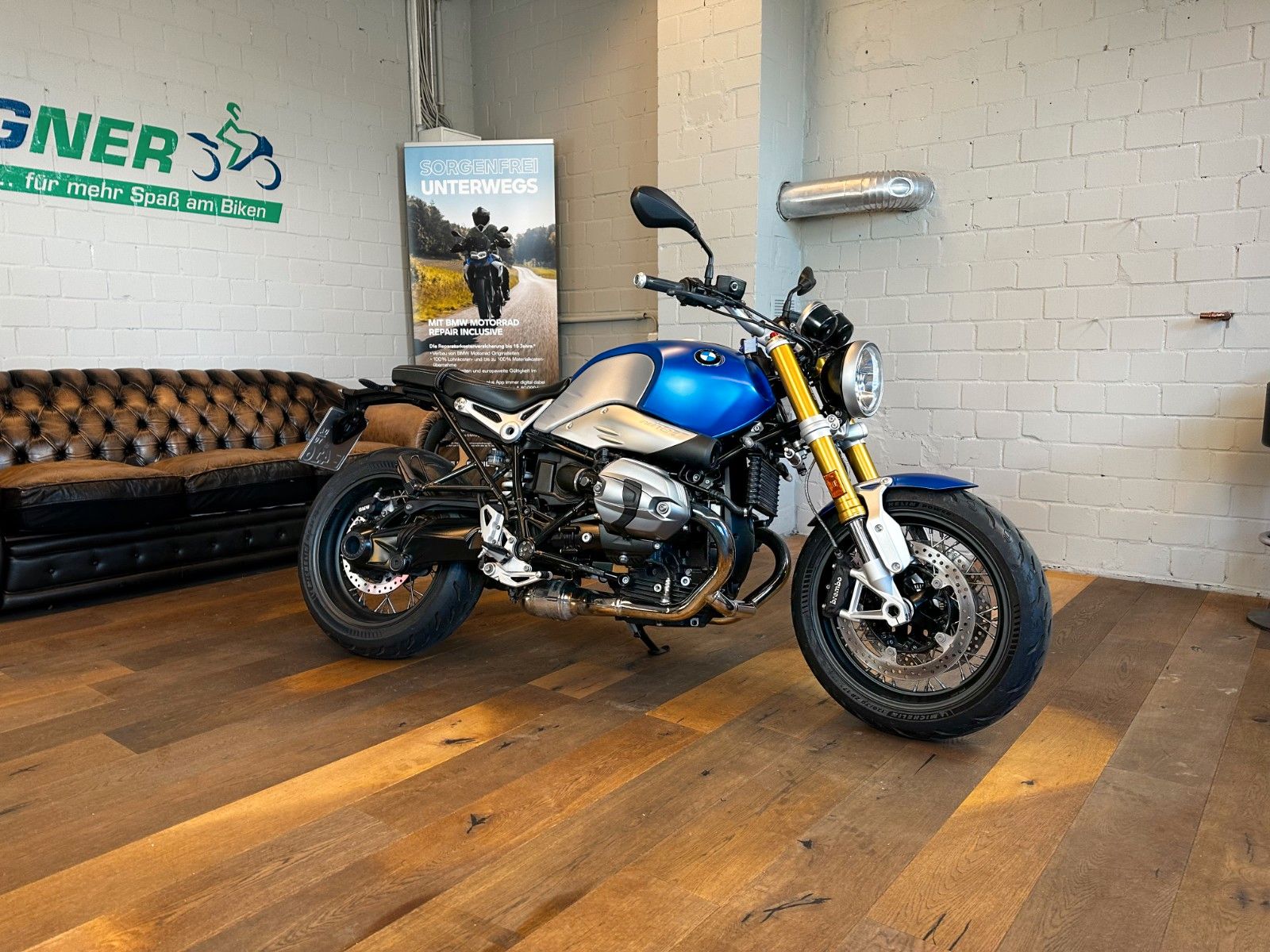Fahrzeugabbildung BMW R nine T - Sonderlackierung in blau!