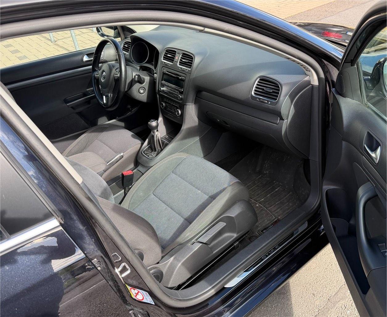 Volkswagen Golf 2011 — photo 7