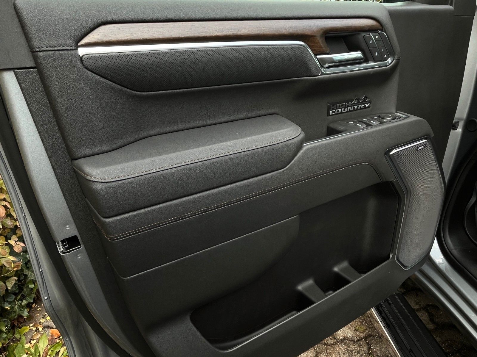 Fahrzeugabbildung Chevrolet Silverado 6.2 V8 High Country MY2025