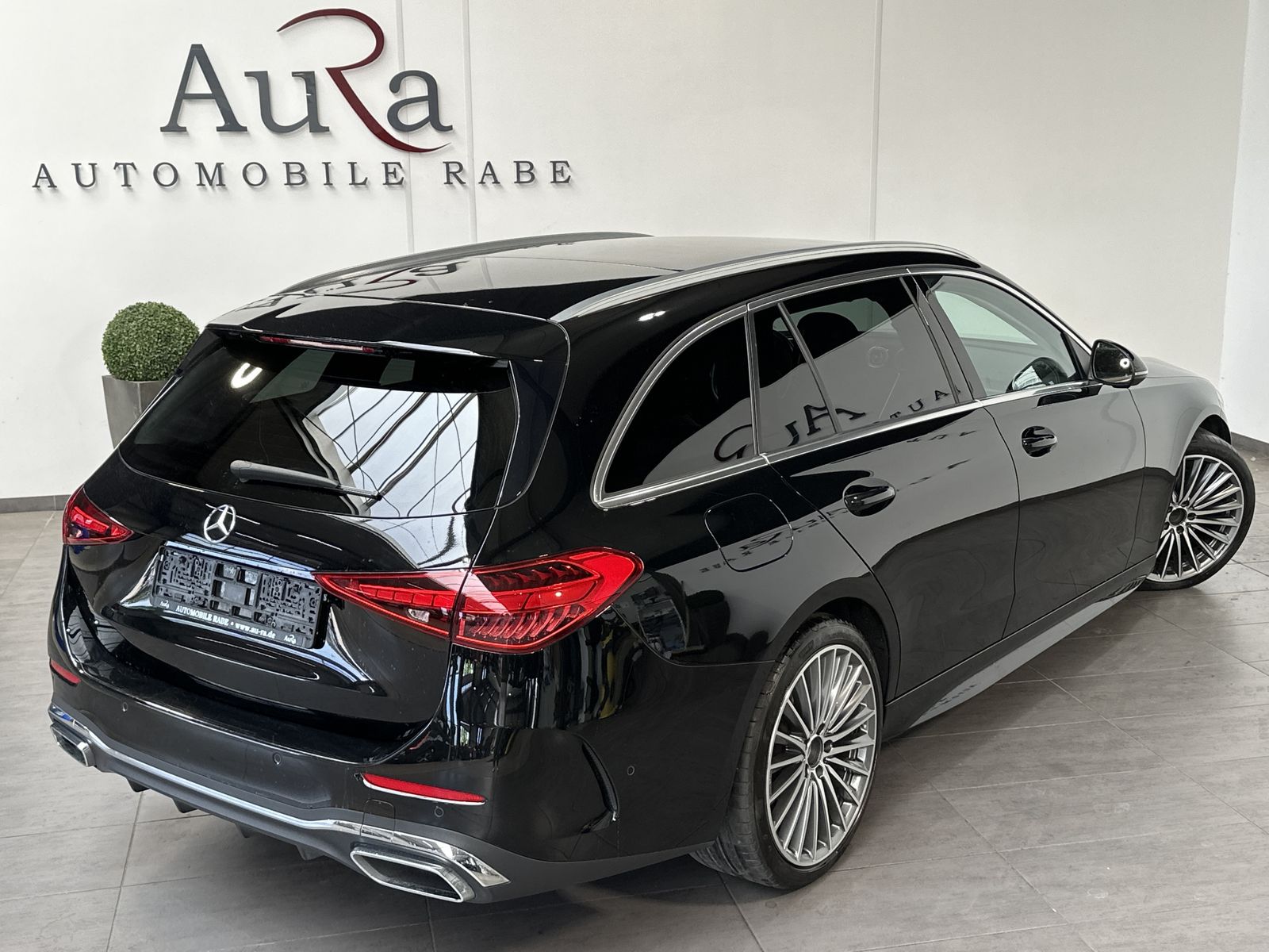 Fahrzeugabbildung Mercedes-Benz C 220d T AMG-Line NAV+LED+DISTRONIC+CARPLAY+SPUR