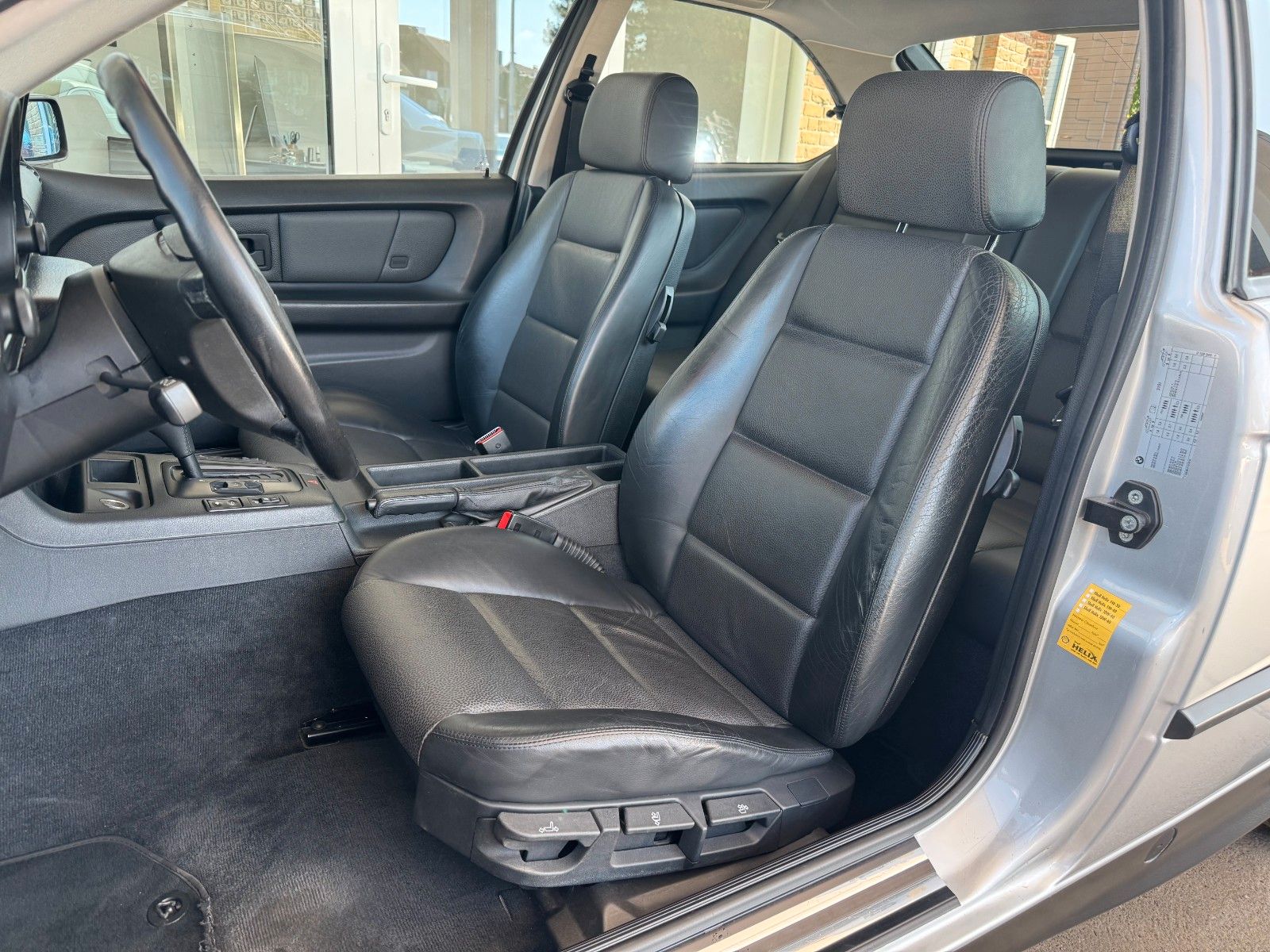 Fahrzeugabbildung BMW 316i Compact Automatik Leder/Klima/2.Hand