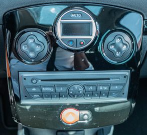 Fahrzeugabbildung Renault Clio III Night and Day|SCHIEBEDACH|SHZ|PDC|KLIMA
