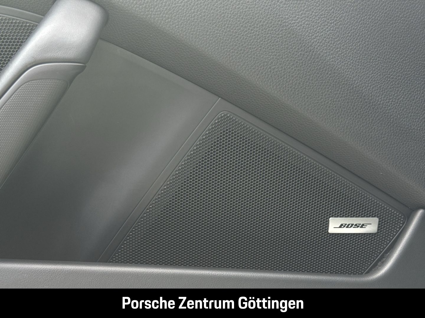 Porsche 992 911 Carrera Cabriolet Sportabgas BOSE 21-Zol foto 17