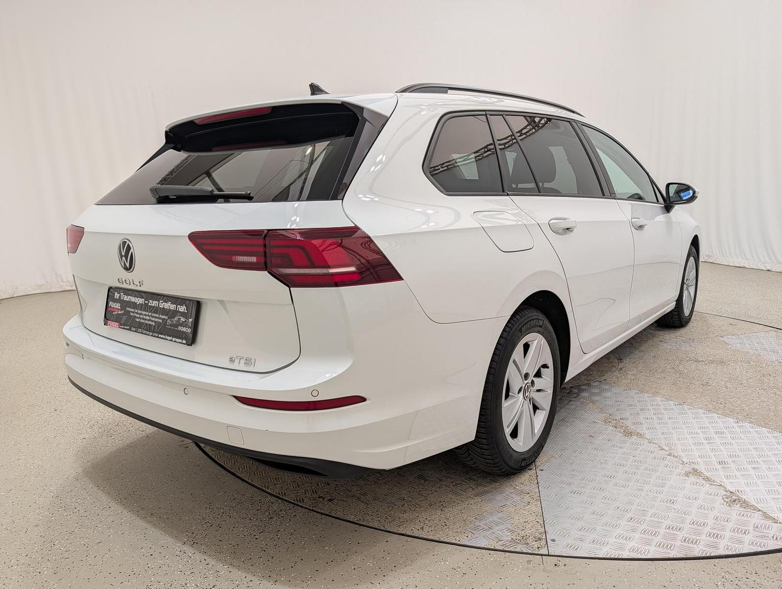 Volkswagen Golf Variant 1.5 eTSI DSG Life ACC Winter App, миниатюра 4
