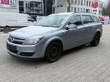 Opel Astra Caravan 1.6 Twinport Sport 77kW - Opel Astra aus 2004: 1.6